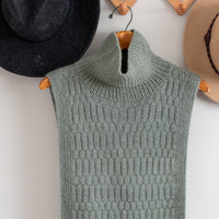 Coffee Run Collar by Samantha Guerin