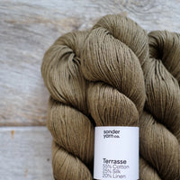Ease Tee by Anne Ventzel (Terrasse)