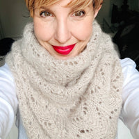Cozy Walk Shawl by Isabell Kraemer