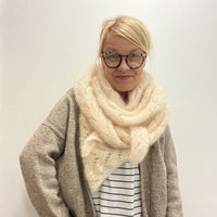 Cozy Walk Shawl by Isabell Kraemer