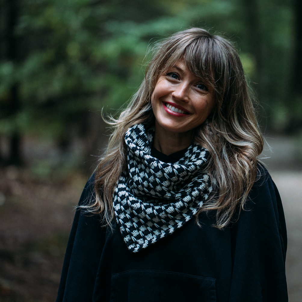 Night & Day Cowl by Andrea Mowry – Sonder Yarn Co.