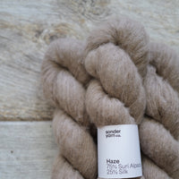 Ranunculus by Midori Hirose (Haze)