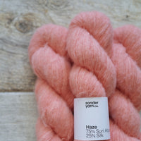 Ranunculus by Midori Hirose (Haze)