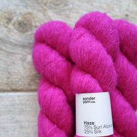 Ranunculus by Midori Hirose (Haze)