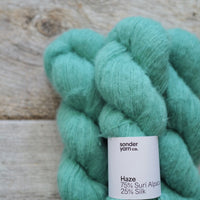 Ranunculus by Midori Hirose (Haze)