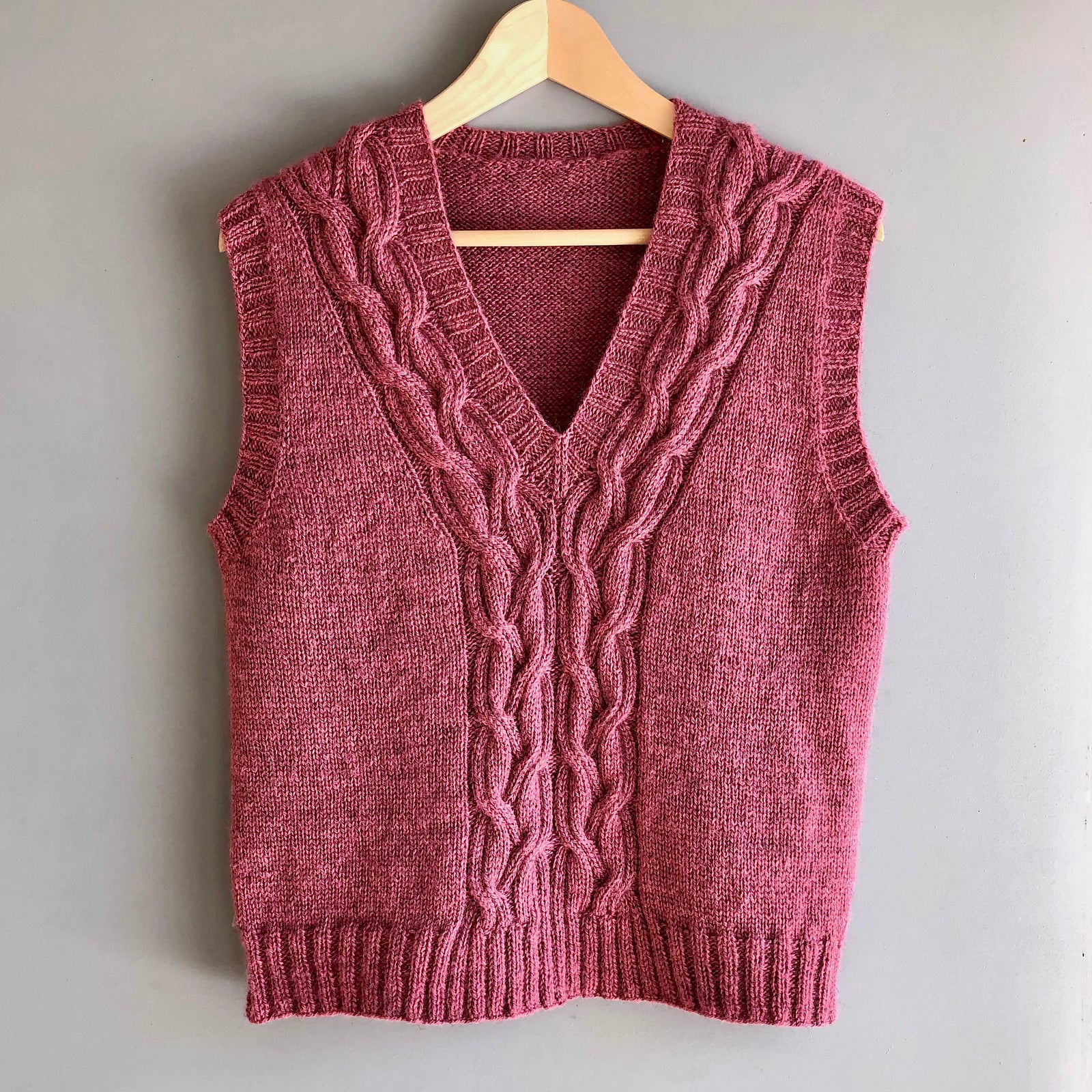 Reflections Vest by Heidi Kirrmaier – Sonder Yarn Co.