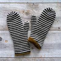 Luffe Mittens by Lone Kjeldsen