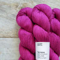 Ease Tee by Anne Ventzel (Terrasse)