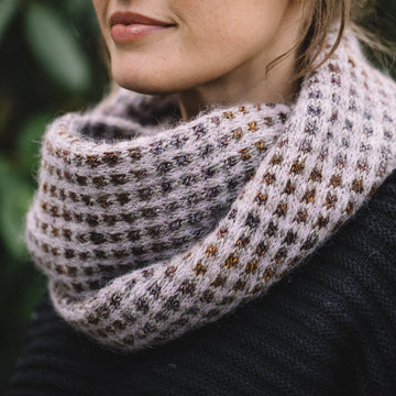 Rad Plaid Cowl by Andrea Mowry