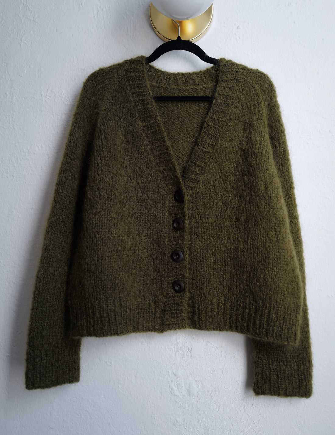 Boxy Raglan Cardi (One Colour) by Joji Locatelli
