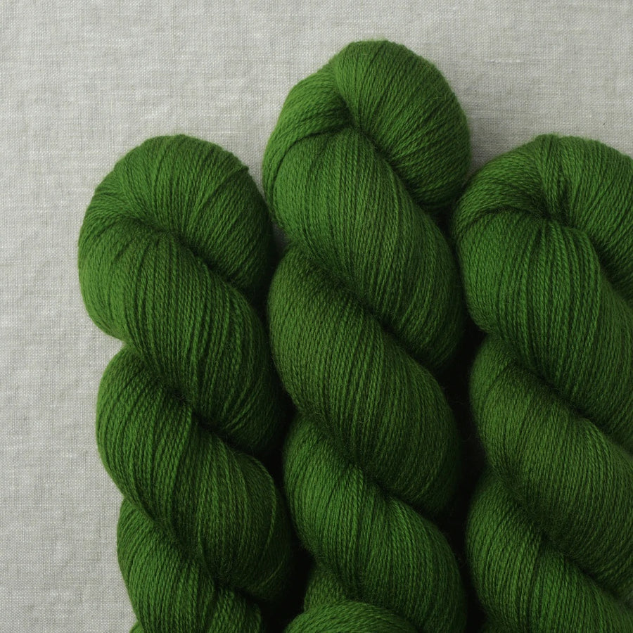 Split Leaf Shawl (Airy version) by Sasha Hyre